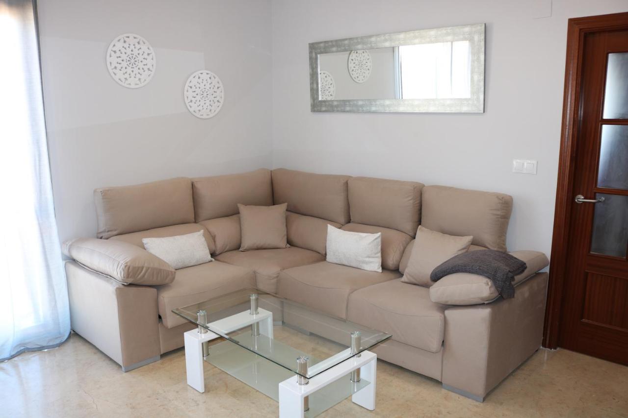 Spectacular Views. New With Free Parking Apartamento